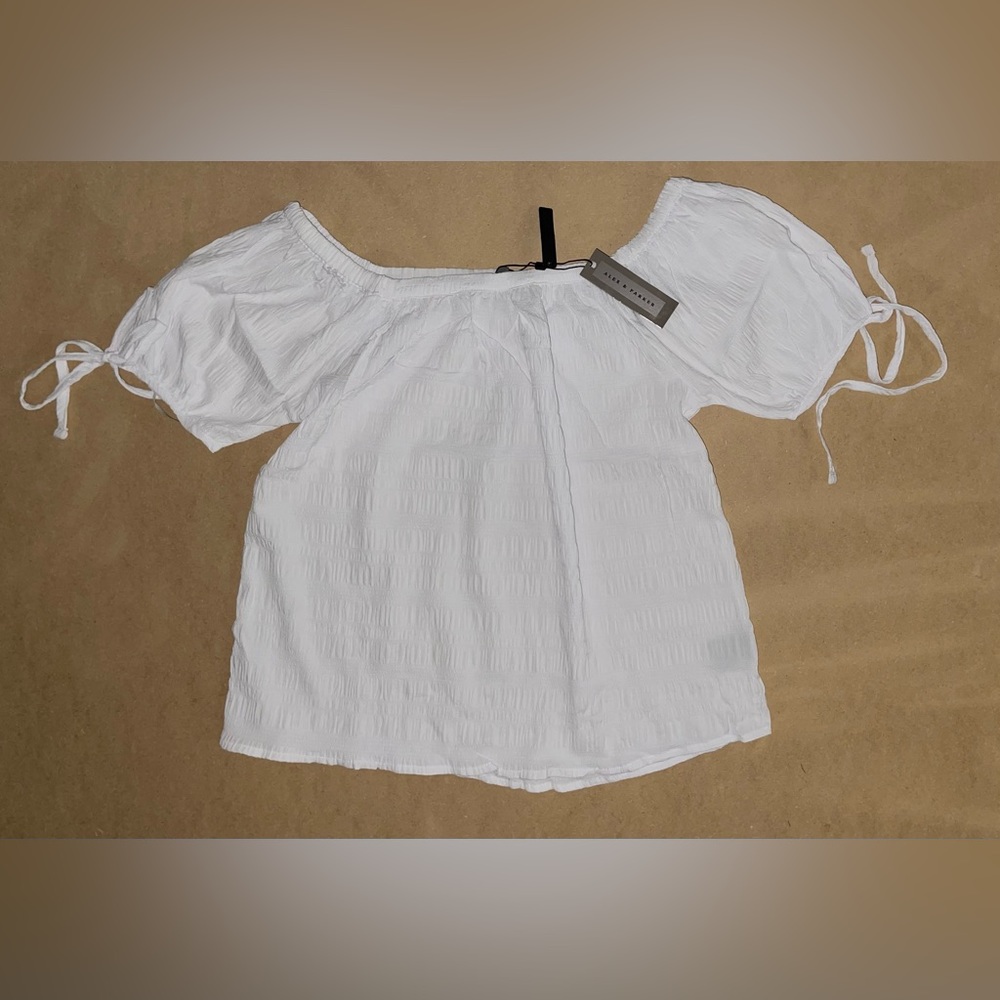 🤍NWT ALEX AND PARKER WHITE BLOUSE
